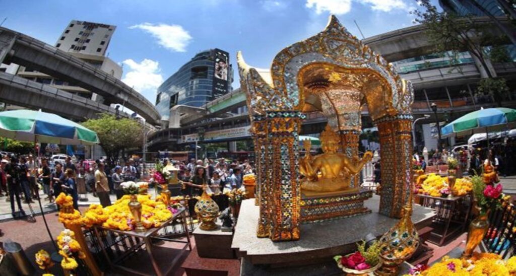 7 Fakta Erawan Shrine, Tempat Wisata Religi dan Bersejarah di Bangkok