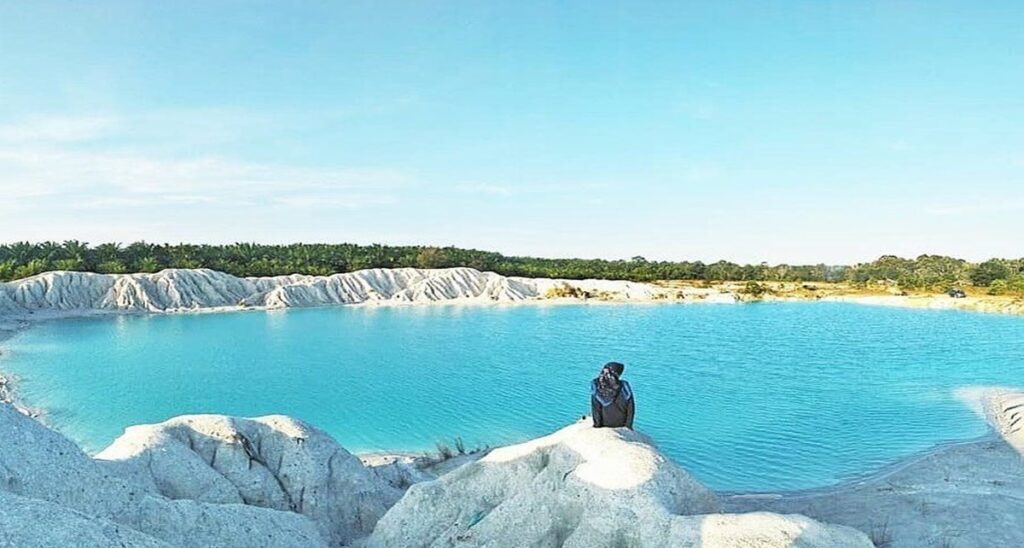 5 Danau Biru Kece di Bangka Belitung