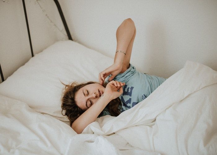 5 Alasan Kamu Tidak Boleh Tidur Keadaan Marah 