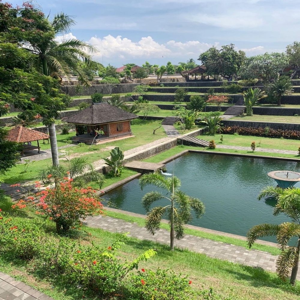 5 Tempat Wisata di Lombok yang Dipenuhi Mitos VIPPelangi