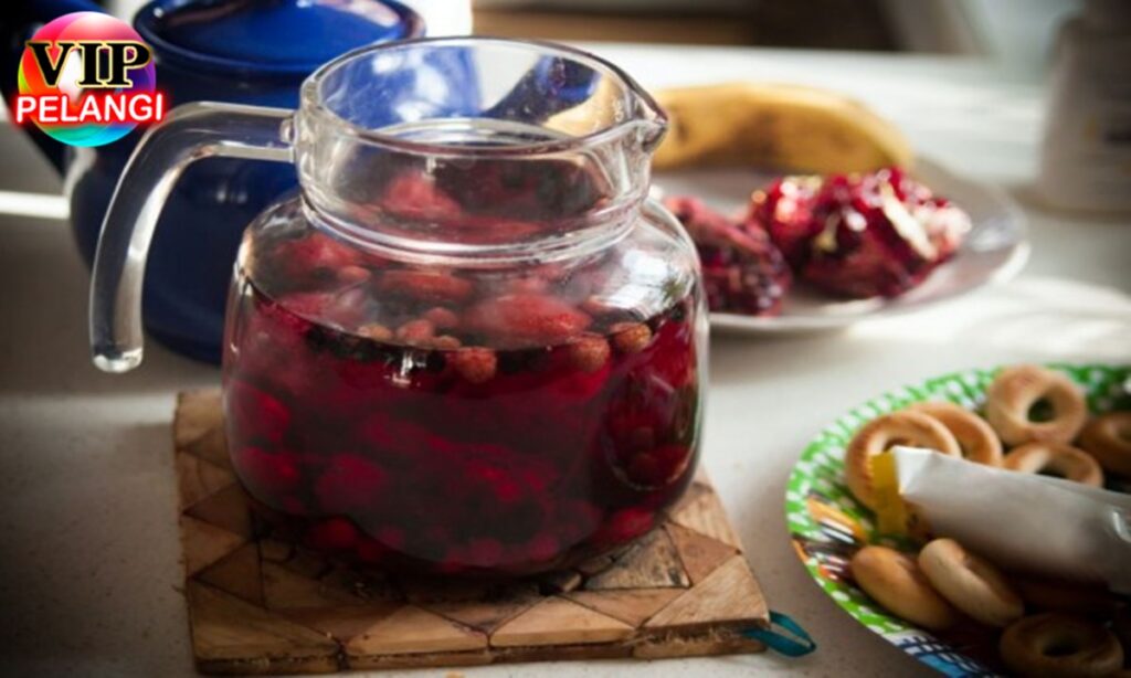 Simak 5 Manfaat Pomegranate Tea atau Teh Delima