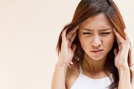 Apa Penyebab Sakit Kepala Sebelah Kanan? - Alodokter