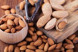 Sudah Tahu Manfaat Kacang Almond yang dapat Cegah Keriput?