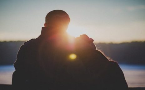 6 Tips Langgeng Menjalani LDR Hingga ke Pernikahan