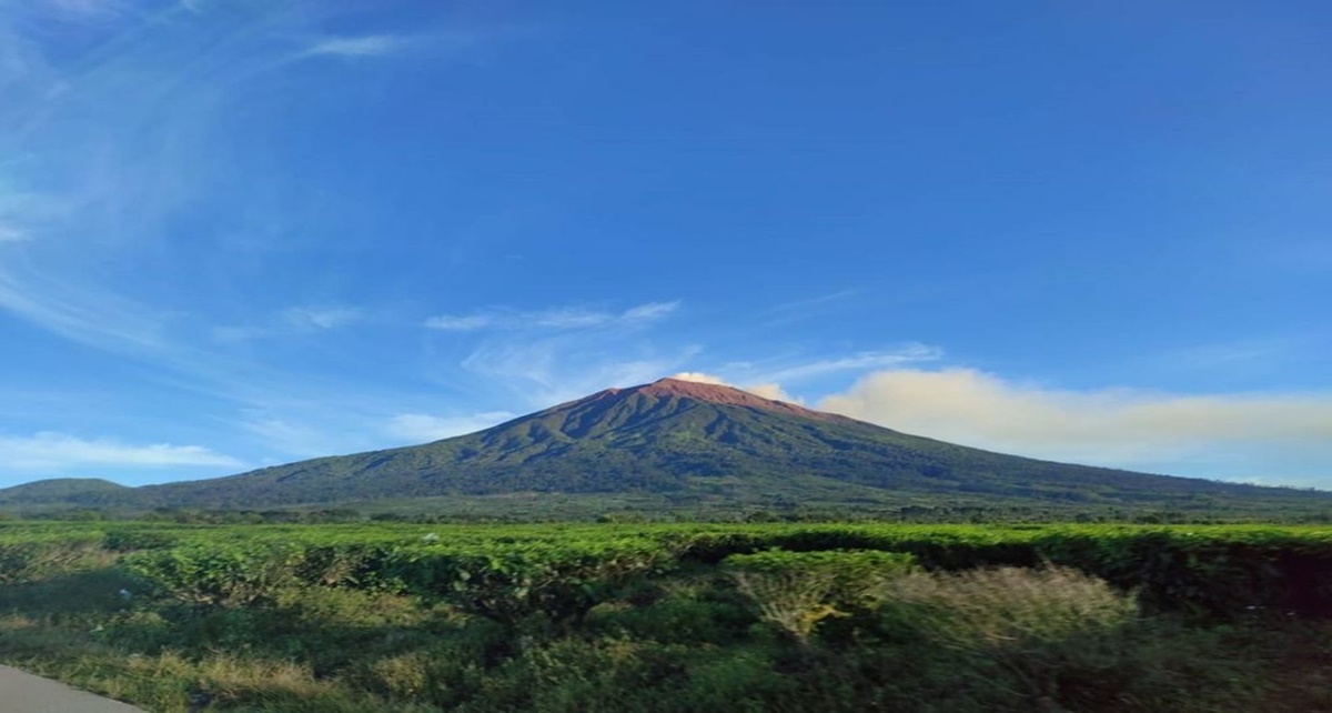 7 Gunung Indonesia yang Paling Terkenal di Level Mancanegara